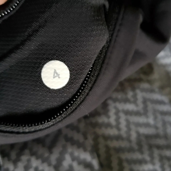 Lululemon Pacesetter Skirt/Skort - Picture 4 of 4